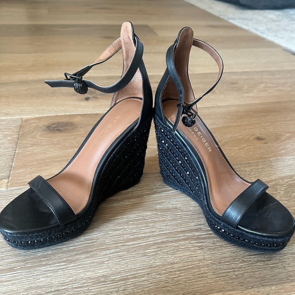 Kurt Geiger Black Wedges